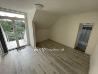 Eladó családi ház, Balatonbogláron 399 M Ft, 12 szobás