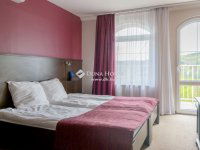 Eladó hotel, Dédestapolcsányban 282.8 M Ft, 1 szobás