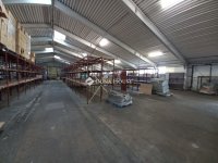 Kiadó ipari ingatlan, Pécsett 999 E Ft / hó