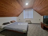 Eladó családi ház, Pápán 48.99 M Ft, 5 szobás