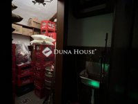 Eladó üzlethelyiség, VI. kerületben 150 M Ft