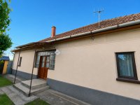 Eladó családi ház, Kecskeméten 35 M Ft, 2 szobás