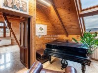 Eladó családi ház, Budajenőn 950 M Ft, 5 szobás