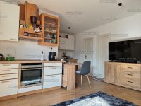 Eladó téglalakás, Pomázon 73.9 M Ft, 3 szobás