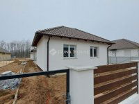 Eladó ikerház, Vasadon 80 M Ft, 4 szobás / költözzbe.hu