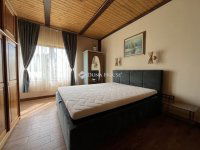 Eladó családi ház, Zamárdiban 144.9 M Ft, 7 szobás