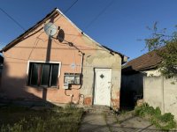 Eladó családi ház, Esztergomban 29.9 M Ft, 4 szobás