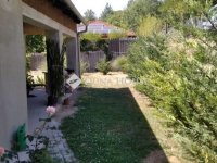 Eladó családi ház, Mendén 36.6 M Ft, 2 szobás