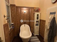 Eladó téglalakás, VI. kerületben 152 M Ft, 3 szobás