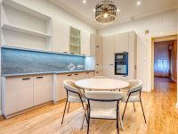 Eladó téglalakás, XIII. kerületben 188 M Ft, 3 szobás