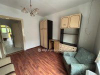 Eladó családi ház, Pápán 48 M Ft, 3 szobás