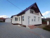 Eladó családi ház, Ercsiben 94.9 M Ft, 5 szobás