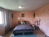 Eladó családi ház, Pilisen 32 M Ft, 2 szobás