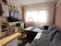 Eladó panellakás, Pécsett, Nagy Imre úton 38.9 M Ft, 1+1 szobás