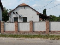Eladó családi ház, Győrött 64.9 M Ft, 3 szobás