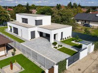 Eladó családi ház, Debrecenben 259 M Ft, 5 szobás