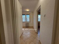 Eladó panellakás, Kecskeméten 52.9 M Ft, 1+2 szobás