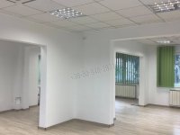 Eladó üzlethelyiség, Békéscsabán, Gyóni Géza utcában