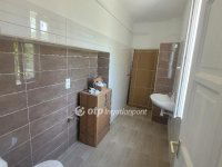 Eladó családi ház, Jászberényben 43.5 M Ft, 2+1 szobás