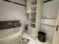 Eladó téglalakás, V. kerületben 94.9 M Ft, 1+1 szobás