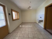 Eladó családi ház, Bakonyságon 20.9 M Ft, 2 szobás