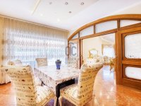 Eladó családi ház, XVII. kerületben 240 M Ft, 5 szobás