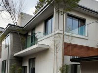 Eladó családi ház, III. kerületben 179.9 M Ft, 7+1 szobás