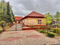 Eladó hotel, Nyársapáton 200 M Ft, 11+1 szobás