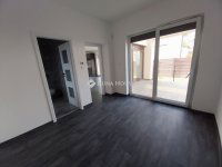 Eladó családi ház, Szegeden 180 M Ft, 1+5 szobás