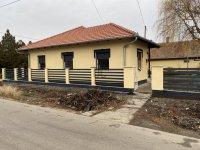 Eladó családi ház, Abonyban 67.99 M Ft, 4 szobás