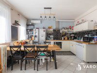 Eladó téglalakás, Szegeden 99.9 M Ft, 4 szobás