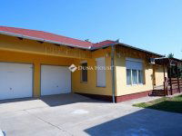 Eladó családi ház, Székesfehérvárott 135 M Ft, 5 szobás