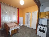 Eladó családi ház, Jászapátiban 34.9 M Ft, 5 szobás