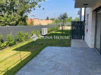 Eladó ikerház, III. kerületben 251.9 M Ft, 4 szobás