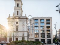 Eladó téglalakás, V. kerületben 220 M Ft, 2 szobás