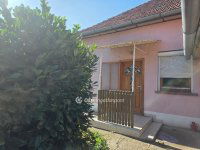 Eladó családi ház, Fegyverneken 24.9 M Ft, 2+1 szobás