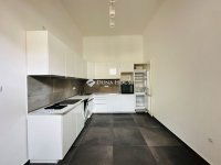 Eladó téglalakás, VIII. kerületben 109 M Ft, 3 szobás