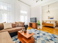 Kiadó téglalakás, albérlet, V. kerületben, Váci utcában