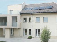 Eladó üzlethelyiség