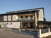 Eladó üzlethelyiség