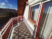 Eladó családi ház, Balatonfüreden 590 M Ft, 14 szobás