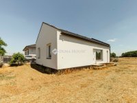 Eladó családi ház, Cserkeszőlőn 49.9 M Ft, 3 szobás