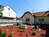 Eladó családi ház, Hévízen 85 M Ft, 3 szobás