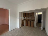 Eladó családi ház, Szombathelyen 46.99 M Ft, 2 szobás