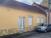 Eladó családi ház, Pécsett, Fischer Béla utcában 79 M Ft