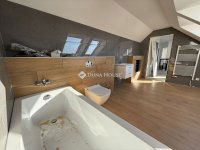 Eladó téglalakás, Érden 134.9 M Ft, 6 szobás