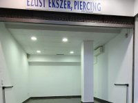 Eladó üzlethelyiség