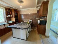 Eladó családi ház, Kiskunlacházán 450 M Ft, 5+1 szobás