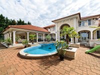 Eladó családi ház, Érden 680 M Ft, 8+3 szobás