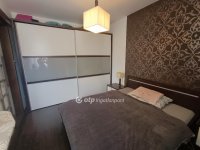 Eladó téglalakás, Szigetszentmiklóson 65 M Ft, 2 szobás